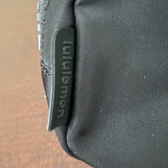 Lululemon Everywhere Belt Bag 1L NWT - Picture 7 of 13